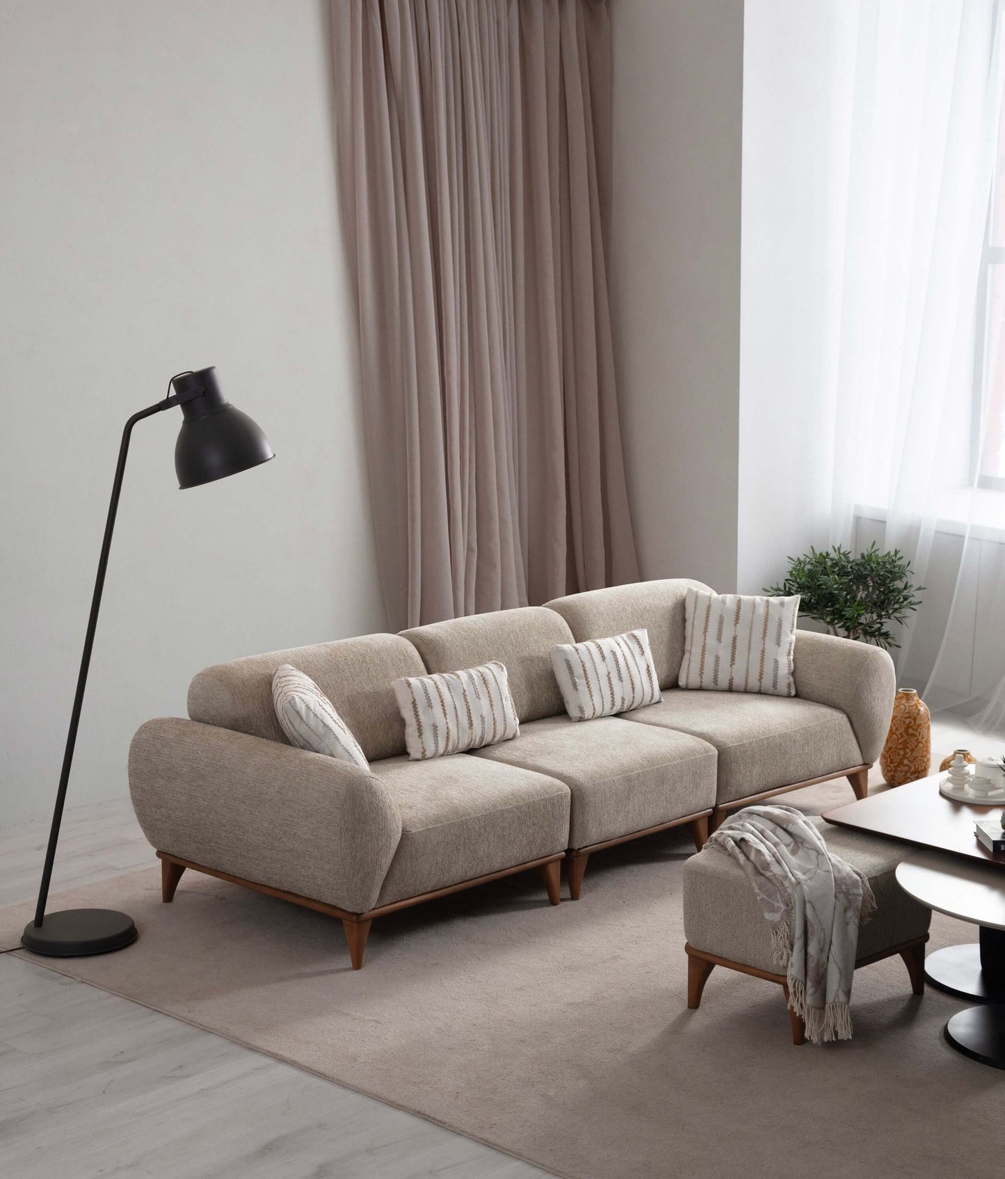 Sitzgruppe/Sofa Set - Wohnzimmergarnitur "Moonflower" 3+2+1 - Beige - Nobelaa