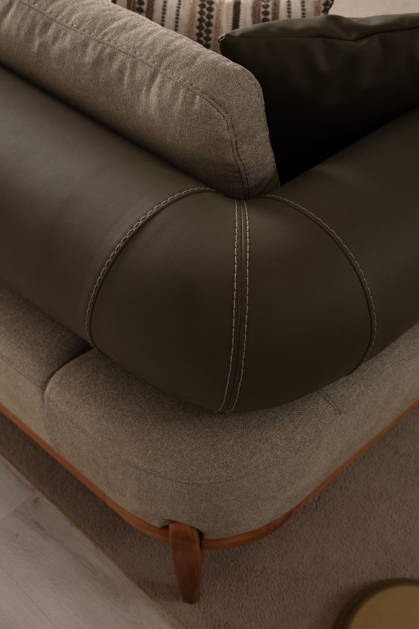 Sitzgruppe/Sofa Set - Wohnzimmergarnitur "Nova" 3+3+1 - Khakigrün - Nobelaa