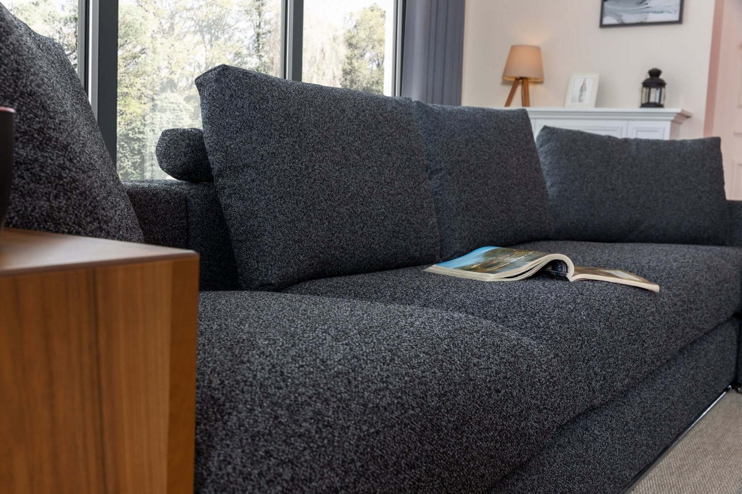 Ecksofa "Lantana" + Konsolenschrank - Anthrazit - Nobelaa